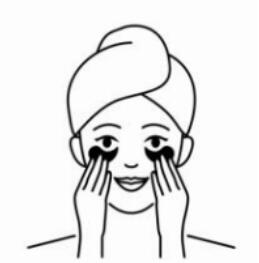 Step 3 - Place L'ART Cosmetics Reusable Silicone Patches to Forehead and Under Eye Area Step 3 – Apply reusable L’ART Cosmetics Silicone Patches to forehead and under-eye areas